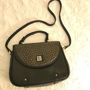 💲⬇️ Due Fratelli leather 2-way carry bag